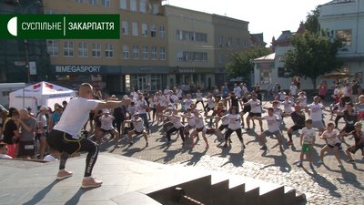 Ранкова руханка перед забігом Ранкова руханка перед забігом