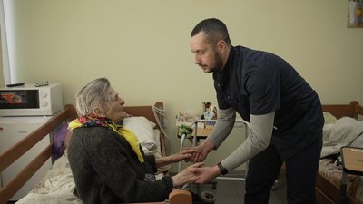 Після часткової втрати зору знайшов нове покликання: історія військового Олександра Юлдінова