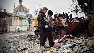 Життя Маріуполя під окупацією: історія в постах з соцмереж та повідомлень з будинкових чатів