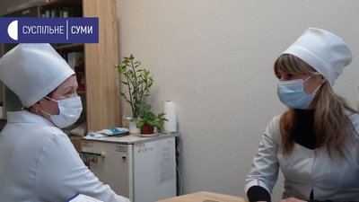 "Коли помирають, я теж плачу" - у день жінок-лікарів сумські медики поділилися історіями "Коли помирають, я теж плачу" - у день жінок-лікарів сумські медики поділилися історіями