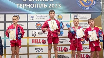 Вінницькі самбісти готуються до Кубку України серед юніорів та дорослих Вінницькі самбісти готуються до Кубку України серед юніорів та дорослих