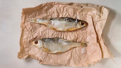 В'ялена риба: ботулізм на Чернігівщині, захворіло подружжя, травень 2024