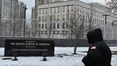 Інформація про закриття посольств в Україні не відповідає дійсності — Ніколенко