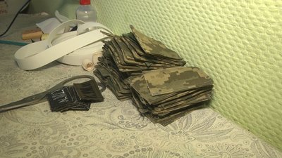 Вінничанка шиє плитоноски та розвантажувальні жилети для військових Вінничанка шиє плитоноски та розвантажувальні жилети для військових