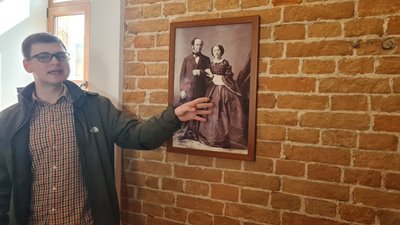 Родинні ретро-речі та елементи побуту: у маєтку Грохольських-Терещенків на Житомирщині облаштували арт-простір Родинні ретро-речі та елементи побуту: у маєтку Грохольських-Терещенків на Житомирщині облаштували арт-простір