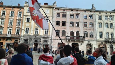 У центрі Львова білоруси влаштували акцію на підтримку політв'язнів У центрі Львова білоруси влаштували акцію на підтримку політв'язнів