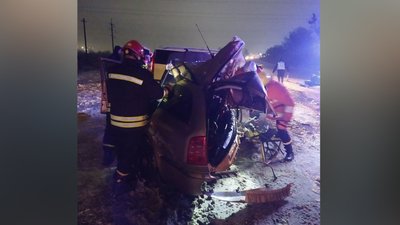 На Житомирщині лоб у лоб зіткнулися два автомобілі – двоє людей загинули На Житомирщині лоб у лоб зіткнулися два автомобілі – двоє людей загинули