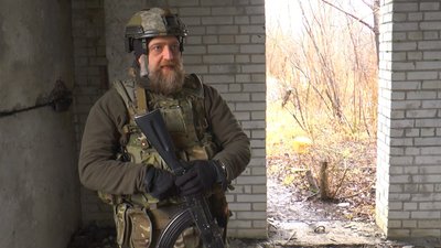 В Івано-Франківську американські волонтери провели військовий тренінг для цивільних В Івано-Франківську американські волонтери провели військовий тренінг для цивільних
