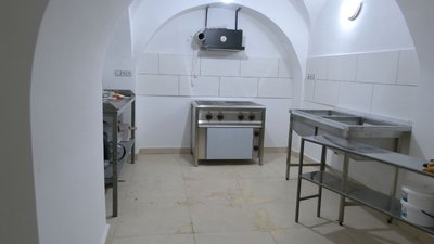 У Луцьку монахиня та волонтерка облаштовують благодійну їдальню У Луцьку монахиня та волонтерка облаштовують благодійну їдальню