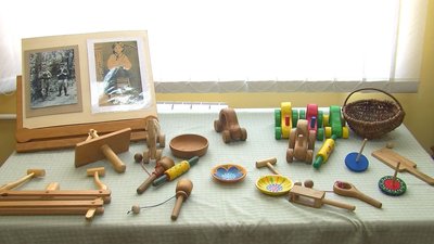 Волинський історик-етнограф майструє іграшки за старовинними українськими зразками Волинський історик-етнограф майструє іграшки за старовинними українськими зразками