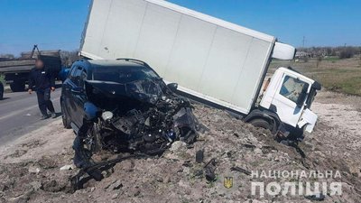 На Полтавщині зіткнулися чотири автомобілі: травмовані чоловік та дитина