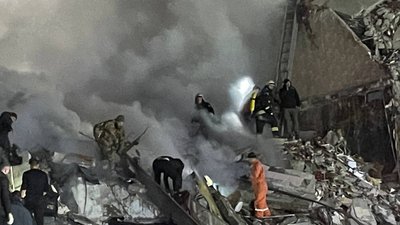 Які шелтери у Дніпрі готові прийняти потерпілих від ракетного удару по багатоповерхівці