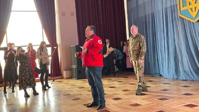 урочистості урочистості
