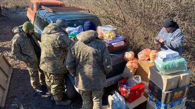 У Тернополі волонтери готують випічку для ЗСУ У Тернополі волонтери готують випічку для ЗСУ