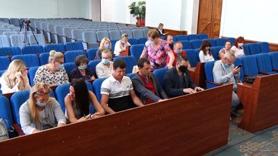 Батьки учнів гімназії №23 у Житомирі через соцмережі обиратимуть місце навчання своїх дітей