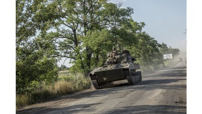 "Пам’ятаєте, як в Донецькому аеропорту? Люди витримали. А бетон — ні. Тут так само". Гайдай про Лисичанськ та окупацію "Пам’ятаєте, як в Донецькому аеропорту? Люди витримали. А бетон — ні. Тут так само". Гайдай про Лисичанськ та окупацію
