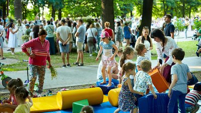 Концерт, етнопоказ і танці на пірсі. Як у Франківську зустрічають свято Івана Купала