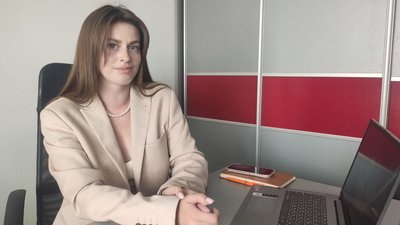 Керівниця офісу Керівниця офісу