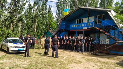 На курортах Херсонщини запрацювали поліцейські станції