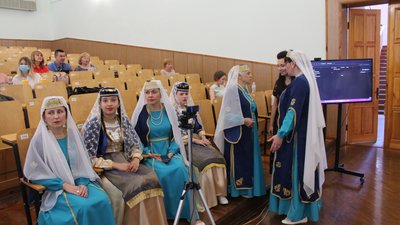 "Відтінки України" на Суспільному: історія караїмки Софії Ялпачик