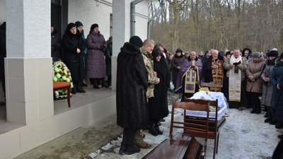 На Тернопільщині попрощалися із загиблим військовослужбовцем Юрієм Підборочинським На Тернопільщині попрощалися із загиблим військовослужбовцем Юрієм Підборочинським