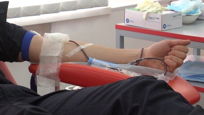 "Здай кров — врятуй життя". Вінницькі патрульні долучилися до акції