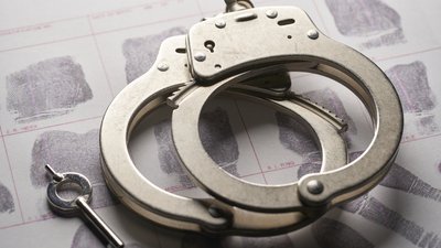 За розбійний напад на родину з Хмельниччини засуджено «злочинну групу»