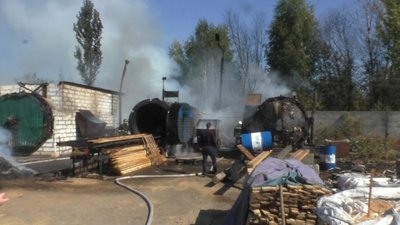 На підприємстві у Житомирі вибухнула 200-літрова бочка – трьох людей госпіталізували з опіками На підприємстві у Житомирі вибухнула 200-літрова бочка – трьох людей госпіталізували з опіками