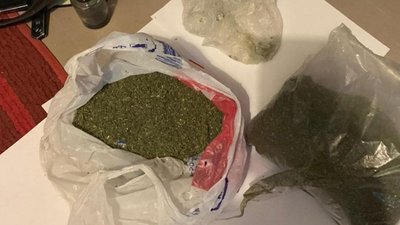 У Чернігові затримали підозрюваних в організації мережі із виготовлення та збуту наркотиків У Чернігові затримали підозрюваних в організації мережі із виготовлення та збуту наркотиків