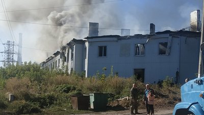 Пожежа в Ізюмі: постраждалим жителям гуртожитку виплатили матеріальну допомогу