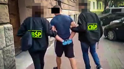У Польщі виявили нелегальну фабрику сигарет, на якій працювали12 українців