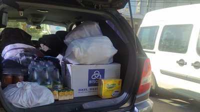 Авто та аптечки для бійців. Сумські благодійники передали гуманітарну допомогу бійцям, що воюють під Харковом