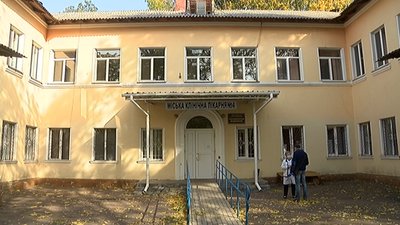 Сумська лікарня №4 почала госпіталізувати людей з COVID-19: до обіду прийняли - 19-ть