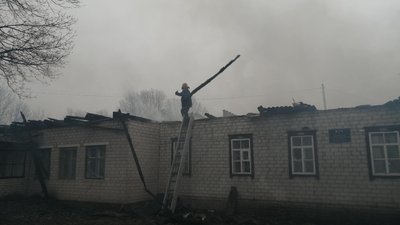 У Бахмацькому районі згоріла школа У Бахмацькому районі згоріла школа