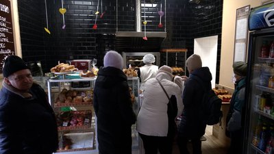 У місті паніка, а ми йдемо пекти хліб: як працювала єдина в Новгороді-Сіверському пекарня у березні 2022 року У місті паніка, а ми йдемо пекти хліб: як працювала єдина в Новгороді-Сіверському пекарня у березні 2022 року