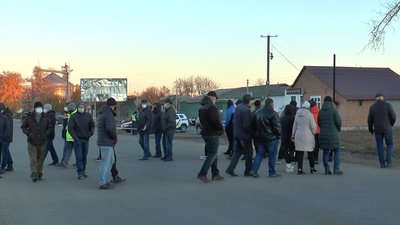 На Полтавщині перекривали дороги, аби вказати на необхідність ремонту На Полтавщині перекривали дороги, аби вказати на необхідність ремонту