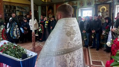 У Сумах віддали шану загиблому захиснику Олексію Гулі У Сумах віддали шану загиблому захиснику Олексію Гулі