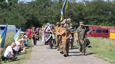 У громадах Кіровоградщини попрощалися з чотирма захисниками У громадах Кіровоградщини попрощалися з чотирма захисниками