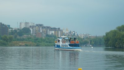 Концерт на воді: Вінницею курсує концертний теплохід Концерт на воді: Вінницею курсує концертний теплохід
