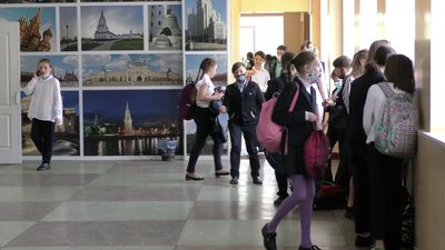 Учні 5 -10 класів повернулися за парти у школах Херсона