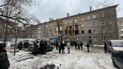 У Запоріжжі тривають роботи в будинку, де вибухнув газ У Запоріжжі тривають роботи в будинку, де вибухнув газ