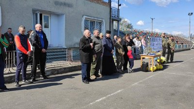 На Тернопільщині відбувся турнір з мініфутболу пам'яті бійця Степана Геника На Тернопільщині відбувся турнір з мініфутболу пам'яті бійця Степана Геника
