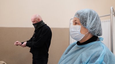 Синдромом, який вражає опорно-руховий апарат та легені. Історія буковинця, який щепився від COVID-19 Синдромом, який вражає опорно-руховий апарат та легені. Історія буковинця, який щепився від COVID-19