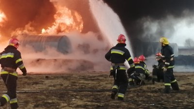 Наслідки обстрілу аеропорту "Вінниця": загинуло дев'ять людей Наслідки обстрілу аеропорту "Вінниця": загинуло дев'ять людей