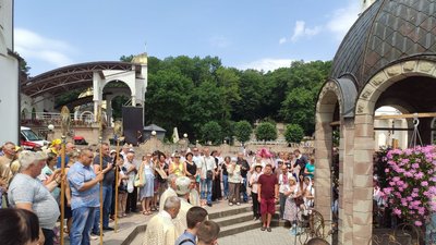 На Тернопільщині під час прощі молилися за мир в Україні На Тернопільщині під час прощі молилися за мир в Україні