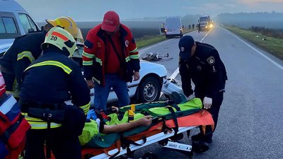У Кропивницькому районі зіштовхнулися два легковики: травмувався 58-річний водій