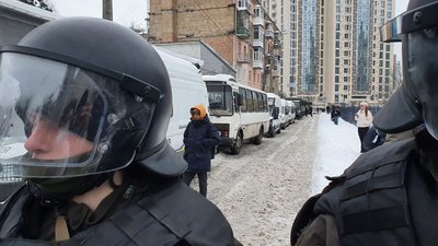 "Нацкорпус" заблокував будівлю в центрі Києва "Нацкорпус" заблокував будівлю в центрі Києва