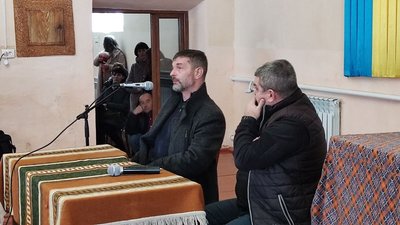 У громаді на Тернопільщині зустрілися із захисником "Азовсталі" Михайлом Діановим