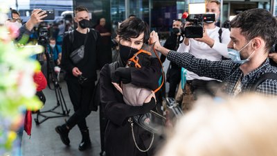 Гурт Go_A повернувся в Україну: їх зустріли як переможців Гурт Go_A повернувся в Україну: їх зустріли як переможців