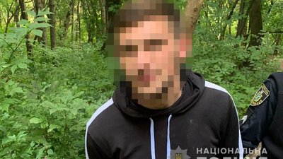 Підозрюваним виявився 25-річний химельничанин. Підозрюваним виявився 25-річний химельничанин.